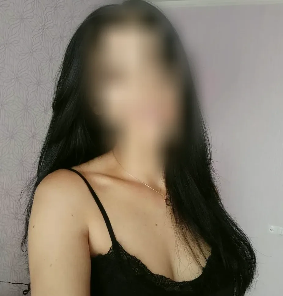 Eleri, 29