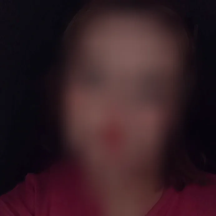 Olivia, 21